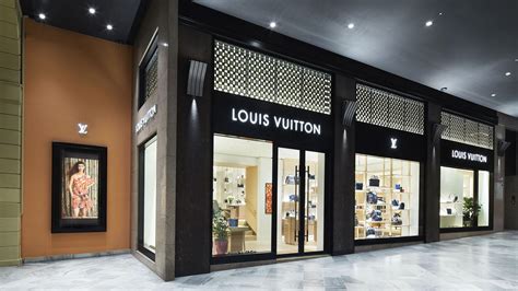 Louis Vuitton bologna locations